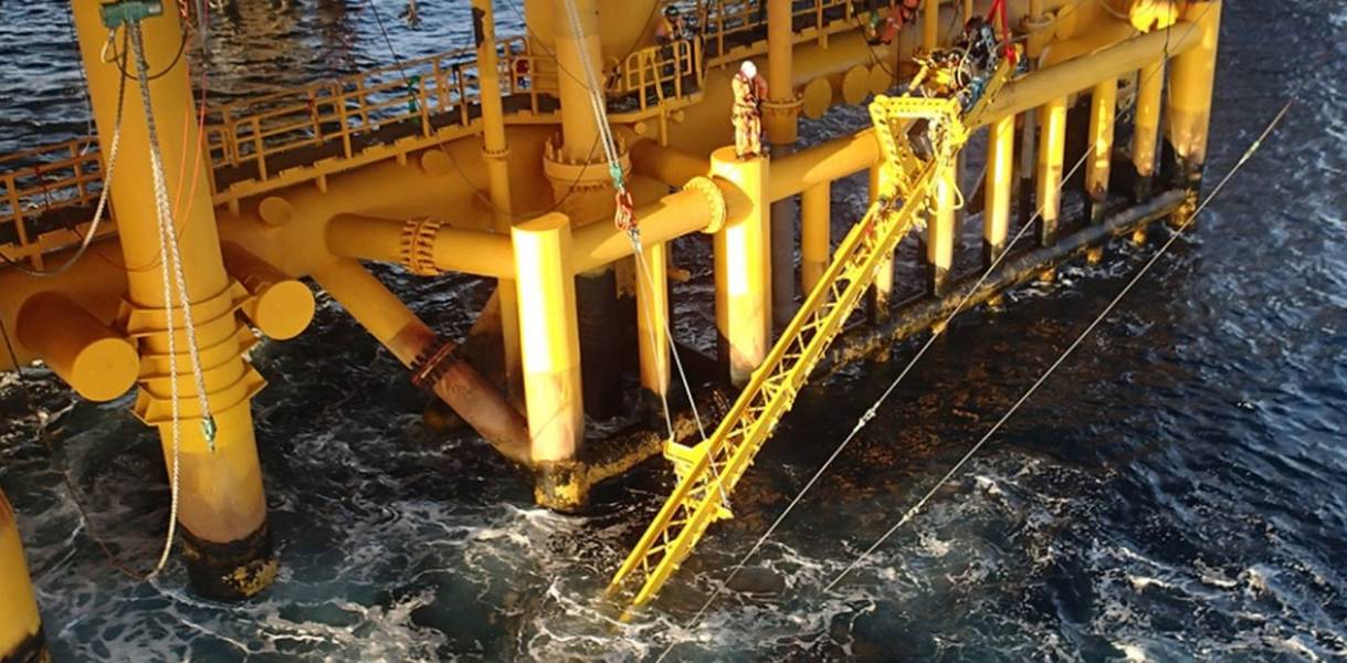 Grauzonen: Splashzone-Operationen mit dem OceanTech VAT CREDIT: OceanTech