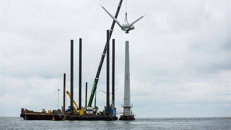 世界初の洋上風力発電所であるVindebyは、2016年に現在のOrstedであるDONG Energyによって廃止されました。（写真：Orsted）