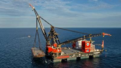 Durante las pruebas de pruebas en el mar, las dos grúas de 10,000 toneladas métricas de Sleipnir superaron las especificaciones (Foto: Heerema Marine Contractors)