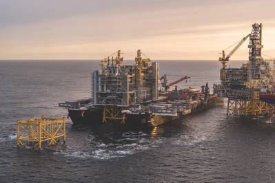 Pioneering Spirit installiert die Verarbeitungsplattform für die Entwicklung von Johan Sverdrup von Equinor (Foto: Equinor)