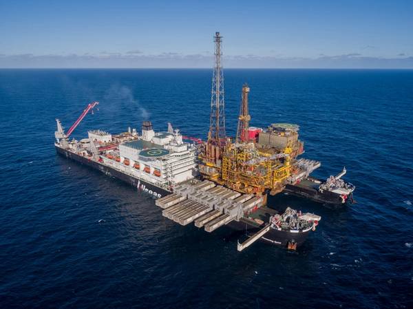 El buque planeado de Allseas, que se llamará Amazing Grace, será una versión más grande del buque Pioneering Spirit, que eliminó la plataforma Brent Delta de Shell en el Mar del Norte el año pasado (en la foto). (Foto: Allseas)