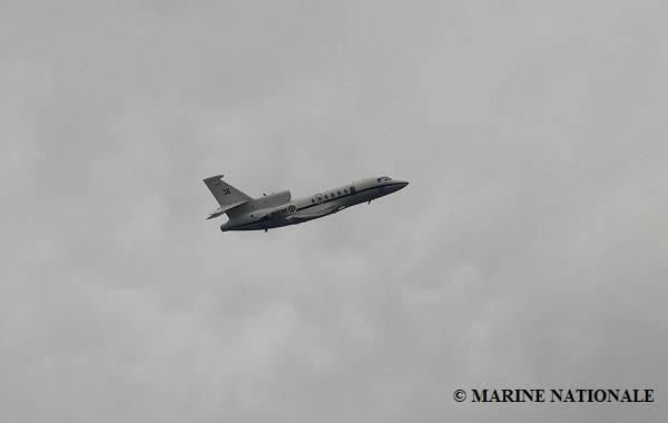 フランス海軍の飛行機が、沈没した海上タグボート補給船バーボン・ロードからまだ行方不明になっている8人の乗組員の捜索を支援しています。沈没時に乗船していた14人の乗組員のうち3人が救助され、3人が死亡したことが確認されました。 （写真：マリンナショナル）