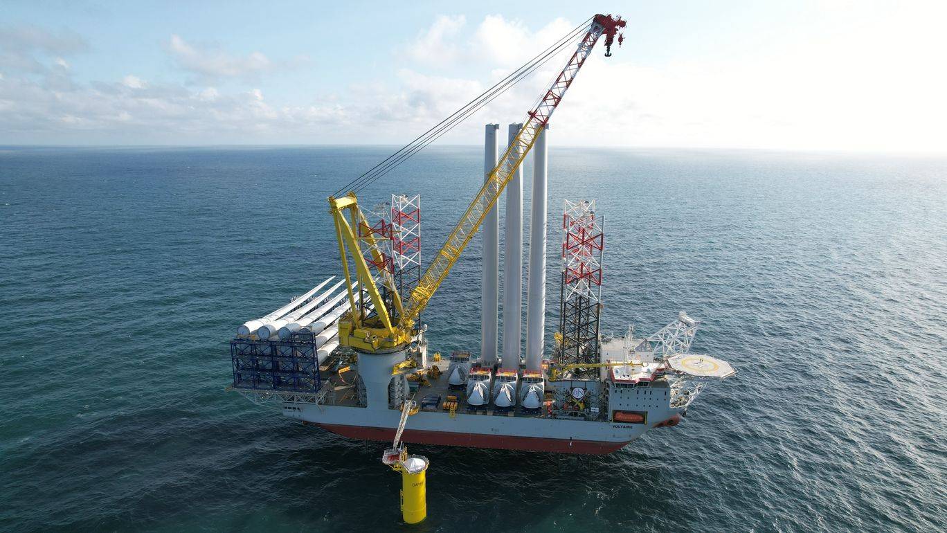 First Power Produced From First Turbine at World's Largest