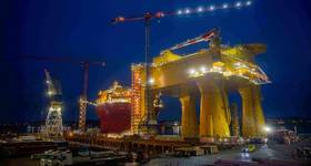 DolWin epsilon HVDC platform (Credit: Glamox)
