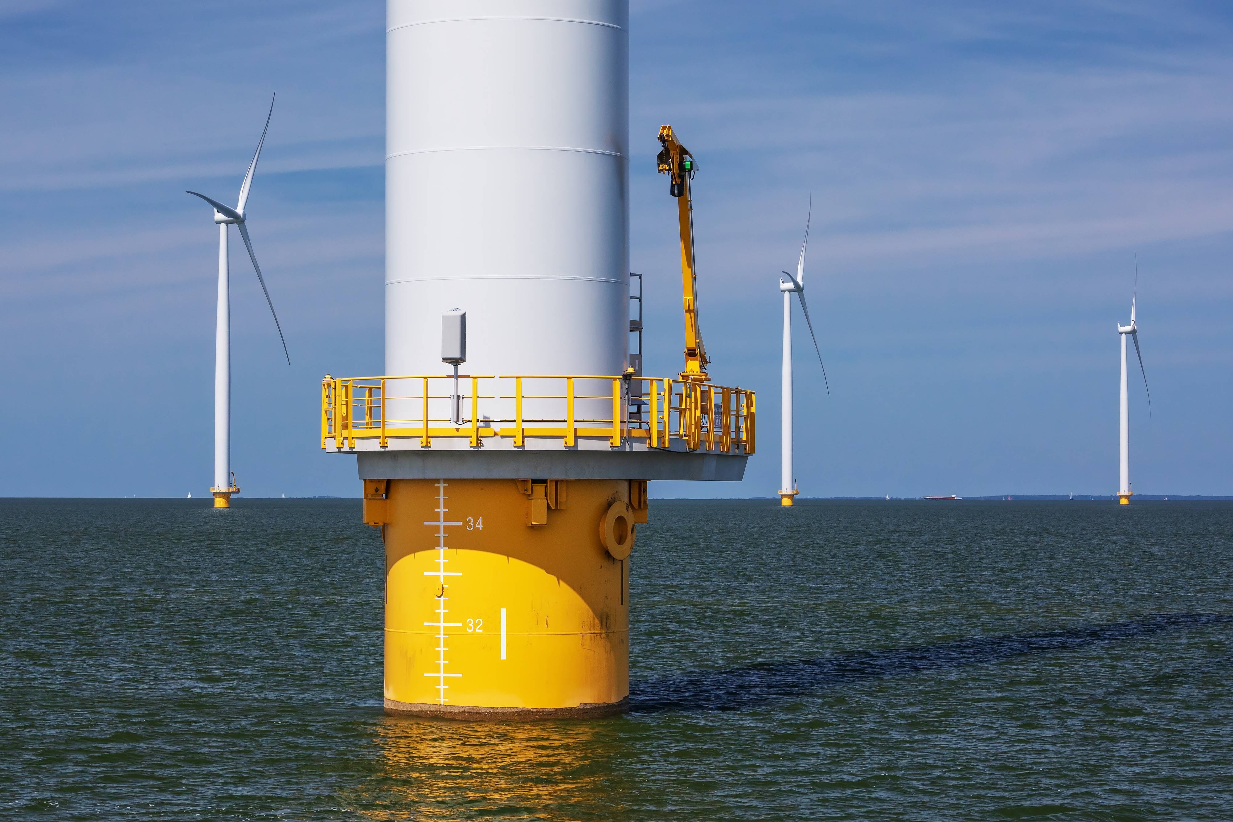 Costs rising of Netherlands' grid expansion for North Sea wind farms:  ministry