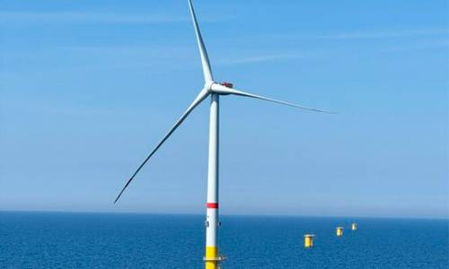 First Turbine Stands Tall at Iberdrola’s 476MW Offshore Wind Farm