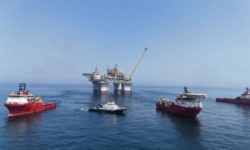 Scarborough FPU's Topsides and Hull Come Together in Major Engineering Feat (Video)