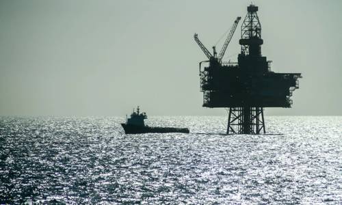 Petrobras Eyes Minority Stake Sale in Shallow Water Field Off Brazil