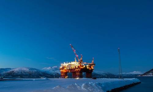 EU Weighs Dropping Arctic Drilling Opposition