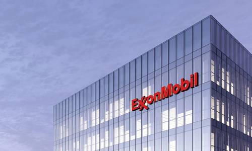 ExxonMobil awards $1.1B in Contracts for LNG project