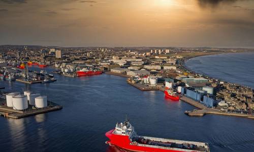 Tracking the Fall of Oil, the Rise of Wind in the UK North Sea