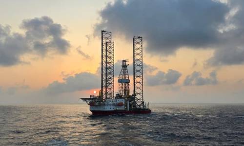 ONGC Completes 44 Offshore Rig Moves Ahead of Monsoon Season