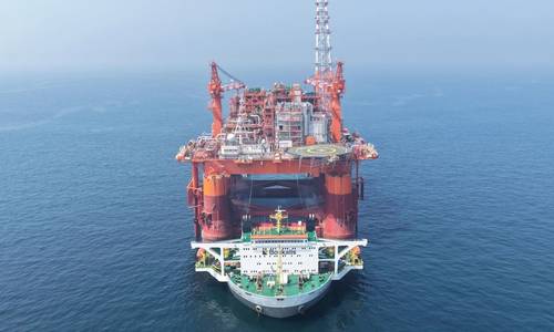Boskalis’ Blue Marlin Transporting ‘Colossal’ FPU for Congo LNG Project