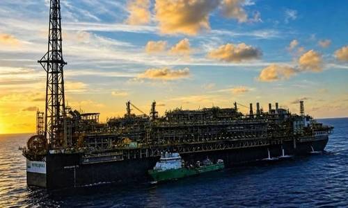 Petrobras' P-79 FPSO Completes First Oil Offloading at Búzios Field