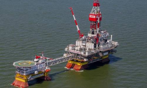 Ukraine Strikes Russian Oil Rig in Caspian Sea, Disrupts Production