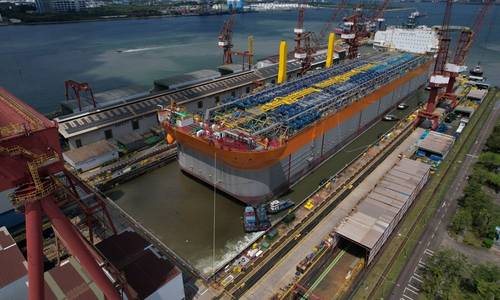 SBM Offshore’s Jaguar FPSO Enters Drydock in Singapore (Video)