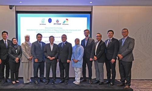 Petronas Signs Offshore Oil Recovery Collaboration Deal