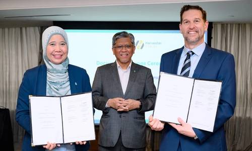 Petronas Awards Estuary Cluster PSC to Harvester Energy