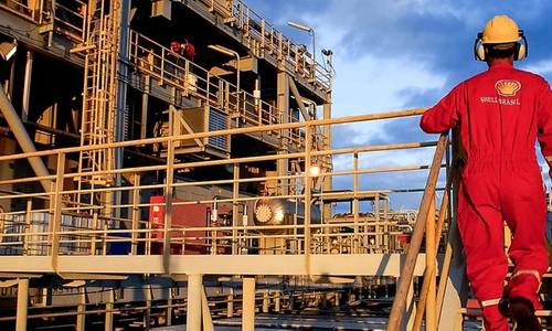 Shell Reserve Decline Raises Need for Deals or Discoveries