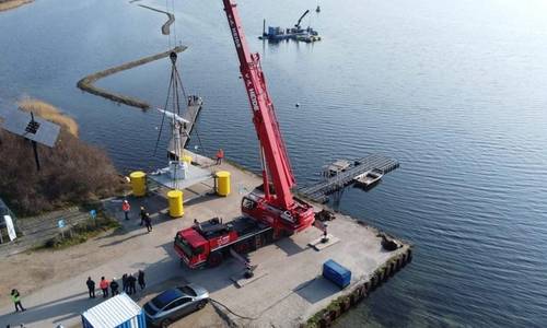 TouchWind Installs Floating Wind Prototype in Dutch Waters