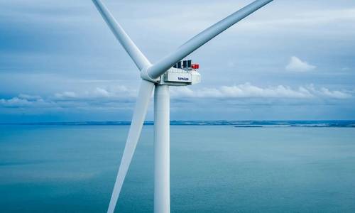 Vestas Profit Rises on Offshore Ramp-Up, Warns on Risks