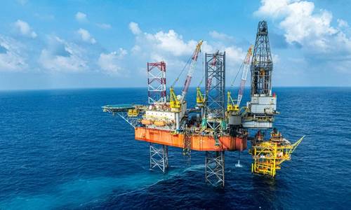 Velesto Secures Malaysia Drilling Deal with Hibiscus