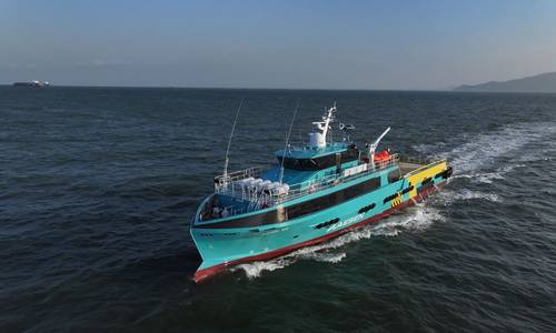Shipbuilder Delivers Fast Crew Boat Pair to Aesen