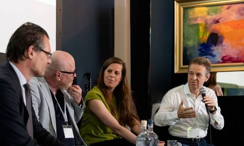 Panel Discusses Rising Tide of Renewables