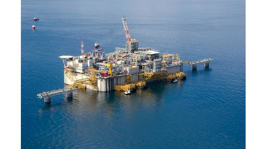 Adriatic LNG / Credit: Floydrosebridge/Wikimedia Commons  - CC BY-SA 3.0