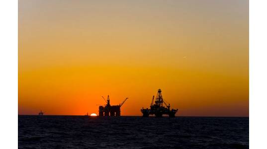Illustration; Offshore drilling rig - Image by Lukasz Z - Adobe Stock