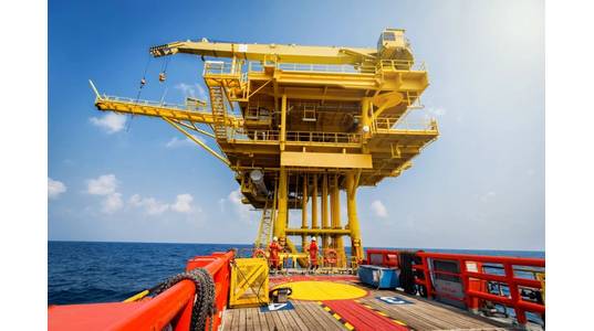 Illustration; Offshore platform - Image xmentoys Adobe Stock