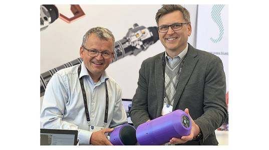 Blue Logic's COO, Helge Sverre Eide & Hydromea's CEO, Igor Martin (Source: Hydromea)