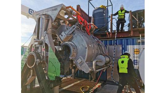 The Nautilus being lowered into the water near Trondheim during tests. Image from Kongsberg Ferrotech.
