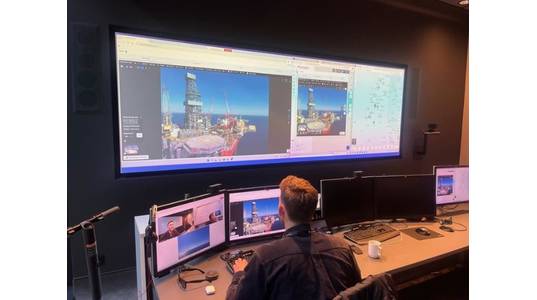 Operations room in Stavanger with inspection engineer piloting the drone at Edvard Grieg (Credit: Aker Solutions)
