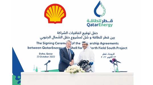 The partnership agreement was signed by Saad Sherida Al-Kaabi, the Minister of State for Energy Affairs, President and CEO of QatarEnergy, and Ben van Beurden, the CEO of Shell - Credit: QatarEnergy