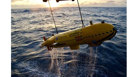 Recovery of Autosub 6000 following BioCam dive. Image: Sonardyne