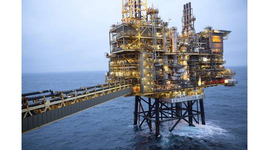 Shearwater Platform with walkway leading to wellhead jacket. Off the coast of Aberdeen, Scotland - Credit: Stuart Conway/Shell