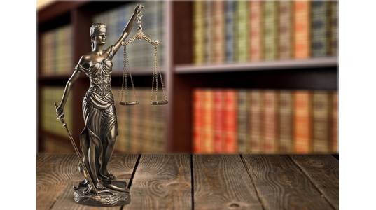 Statue of justice / Image by BillionPhotos.com/AdobeStock