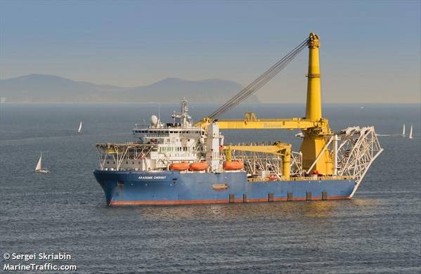 Akademik Cherskiy vessel / Image - Sergei Skriabin - AdobeStock