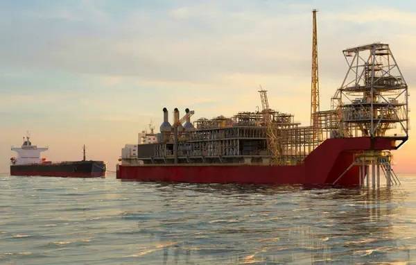 Artist impression of the FPSO for the Sangomar Field Development offloading oil to an offtake tanker / Image source: Woodside (File image)
