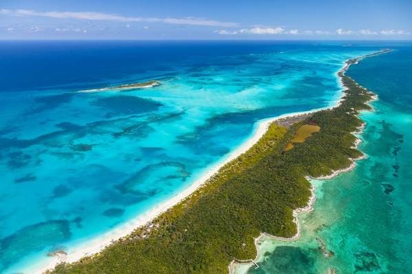 The Bahamas - Image by JUAN CARLOS MUNOZ Adobe Stock
