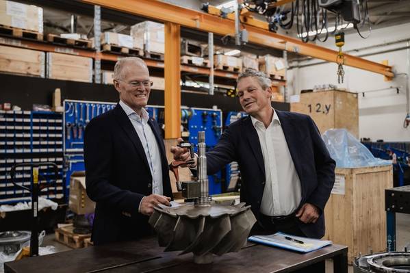 Kim Bengtsen and Henrik Sørensen. Image courtesy Hoyer VMS