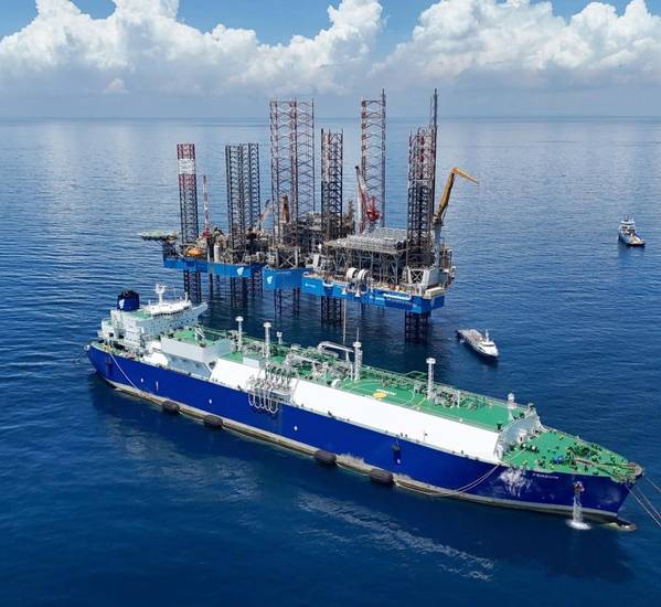 New Fortress Energy's Fast LNG unit offshore Altamira (Credit: New Fortress Energy)