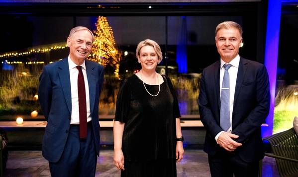 Image caption, L-R: Neptune Energy Executive Chairman, Sam Laidlaw; Minister of Petroleum and Energy Marte Mjøs Persen; and Neptune Energy 
 Managing Director for Norway, Odin Estensen
Credit: Neptune Energy