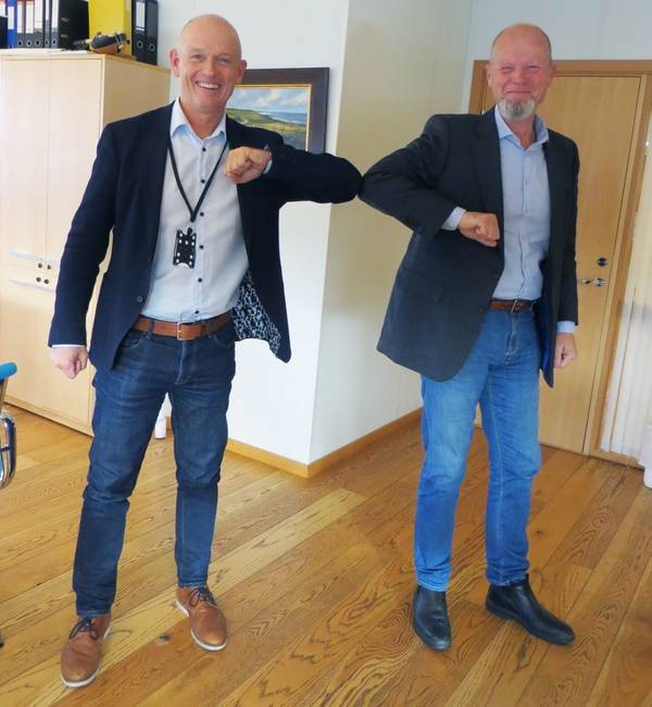 CEO Ståle Kyllingstad, IKM Gruppen and Chairman of the Board, Peder Sortland, Acona AS.
Photo by: Silje Nyman, IKM.