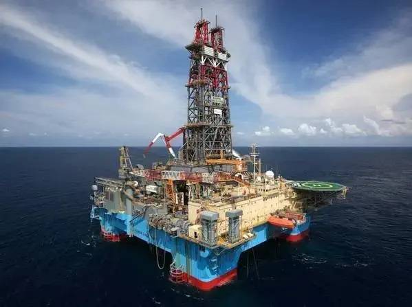 The Maersk Discoverer semi-submersible drilling rig, owned by Maersk Drilling, will be used to drill the Wei-1 well ©Maersk Drilling