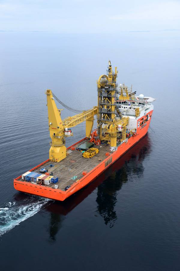 CSVs Normand Maximus ©Solstad Offshore