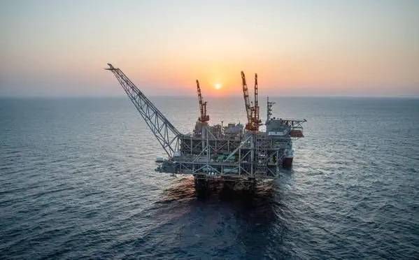 An offshore gas platform in the Israeli section of the Mediterranean Sea ( File Photo: Noble Energy)
