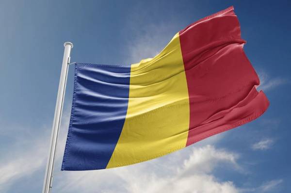 Romanian flag - © Hale - Adobe Stock
