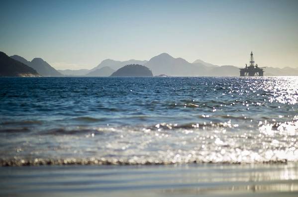 A semi-submersible drilling rig in Brazil - Image by lazyllama/AdobeStock